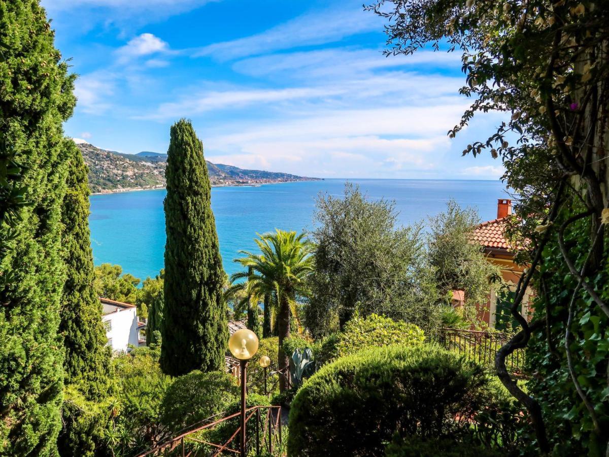 Apartment Paradise View By Interhome Mortola Inferiore Bagian luar foto